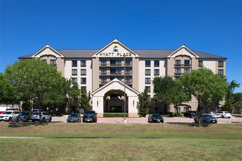 Top Hotels in Grande Prairie .